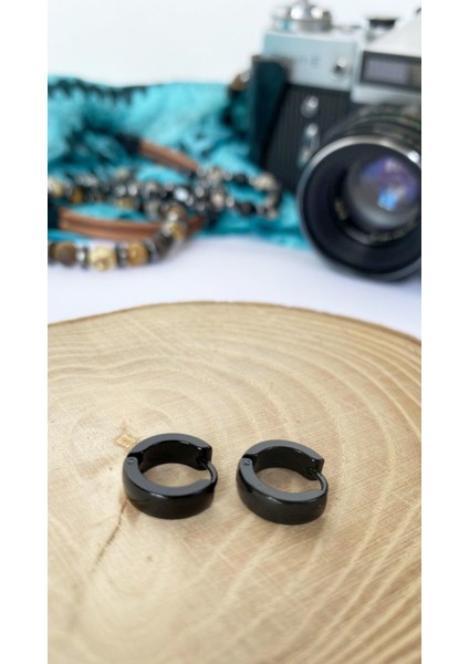 Ikili Bombeli Siyah Gümüş Renk Delikli Kulaklar Için Halka Küpe fırsatları