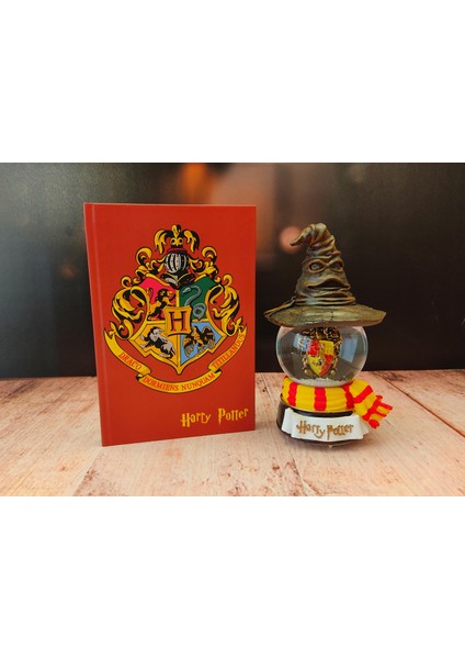 Harry Potter Müzikli Hogwarts Renk Değiştiren Kar Küresi ve Parlak Defter