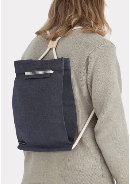 Sırt Çantası Füme