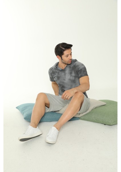 Erkek Batik Desenli Çok Renkli Kapüşonlu Şortlu Pijama Takımı