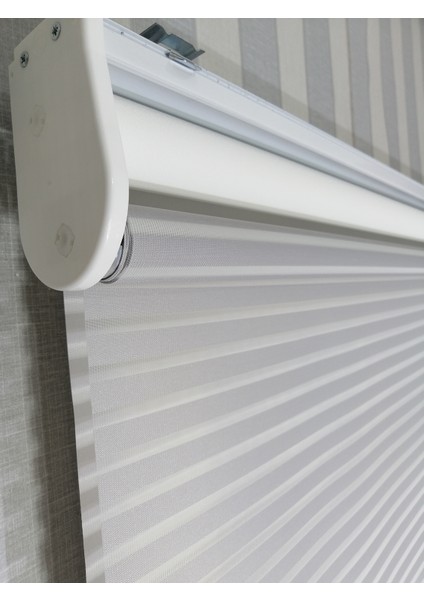 Açık Gri Yeni Sezon Çiftli Mekanizma Stor Tül ve Güneşlik indirimleri