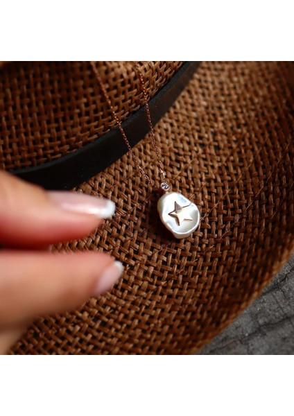 Yıldız Sedef Kolye