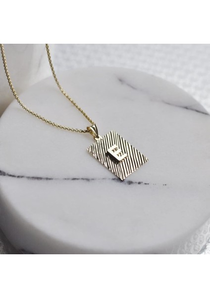 Dikdörtgen Madalyon Harf Kolye