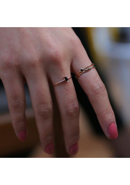 Siyah Baget Taşlı Kombin