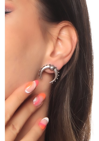 Kadın Antik Gümüş Kaplama Çivili Model Ay Küpe fiyatları