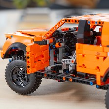 LEGO Technic Ford® F-150 Raptor 42126 - Araba Sevenler için Ford Kamyonet Oyuncak Yapım Seti (1379 Parça)