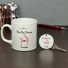 Hediyelen Seni Çok Seviyoruz Anneciğim Kupa Bardak ve Anahtarlık Set 001