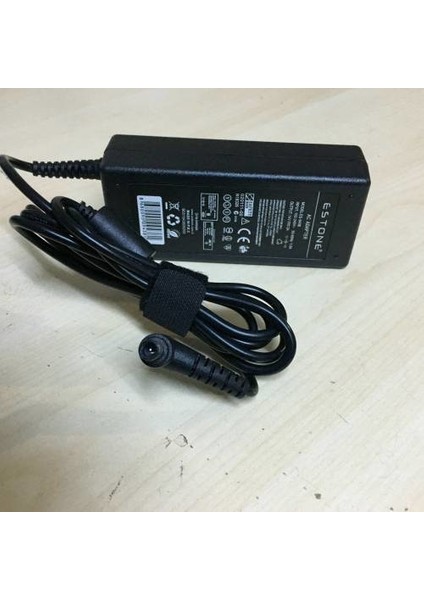 14 Volt 3.5 Amper 6.5mm 4.4mm Iğneli Monitöradaptörü 14 Volt Monitör Adaptörü