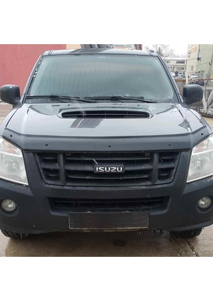 İsuzu D-Max 2006-2012 Ön Kaput Rüzgarlığı