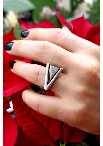 Antik Gümüş Kaplama Içiçe Üçgenler Şekilli El Yapımı Ayarlanabilir Yüzük modelleri