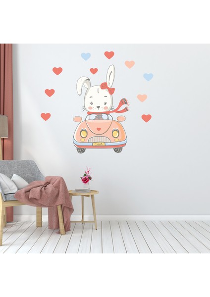Araç Kullanan Sevimli Tavşan ve Kalpler Çocuk Odası Sticker fırsatları