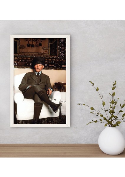 Gift Atatürk Temalı Dekoratif Ahşap Beyaz Çerçeveli Tablo-42