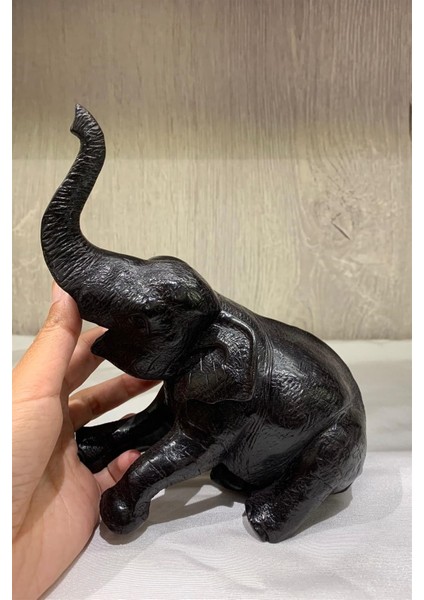 Hortumu Havada Oturan Fil Heykelciği - 20CM fiyatları