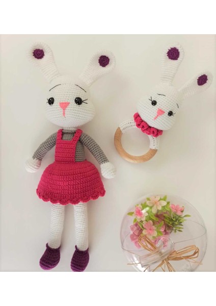 Tavşan Betty ve Çıngırağı