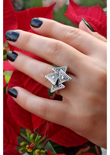 Antik Gümüş Kaplama Üçgenler Şekilli El Yapımı Ayarlanabilir Yüzük fiyatları