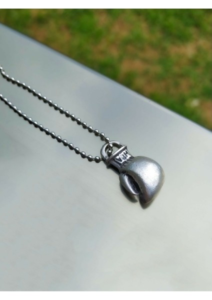 The Collection unisex Gümüş Renk Boks Eldiven Kolye fiyatları
