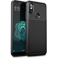 Kupa Xiaomi Mi A2 Lite Kılıf Kamera Korumalı Karbon Desenli Slim Fit Leke Tutmaz Silikon Kapak