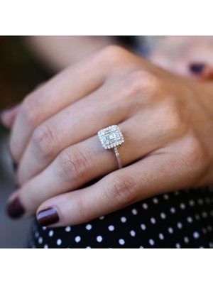 By Golden House Bagetli Pırlanta Yüzük