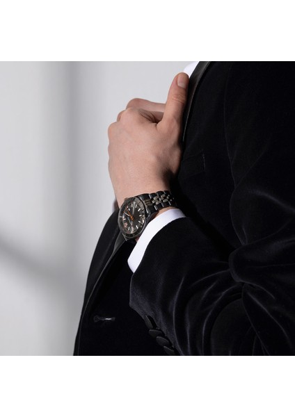 VRSCVEVK00320 Erkek Kol Saati modelleri