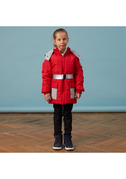 Orta Boy Kırmızı Çantalı Kız Anorak