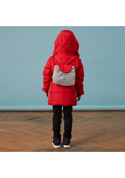 Orta Boy Kırmızı Çantalı Kız Anorak modelleri
