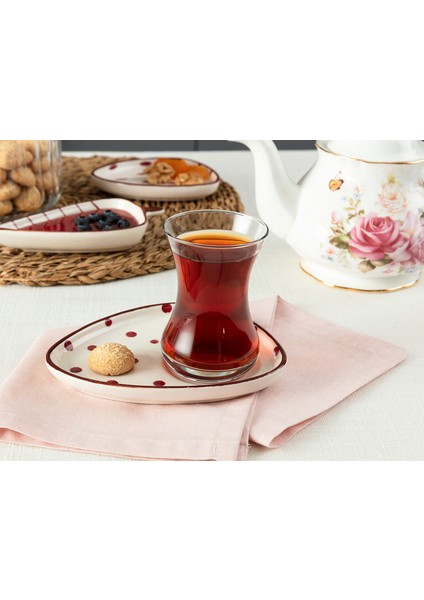 Madame Coco Vie Rouge Sauvage Çay Tabağı - 15 cm