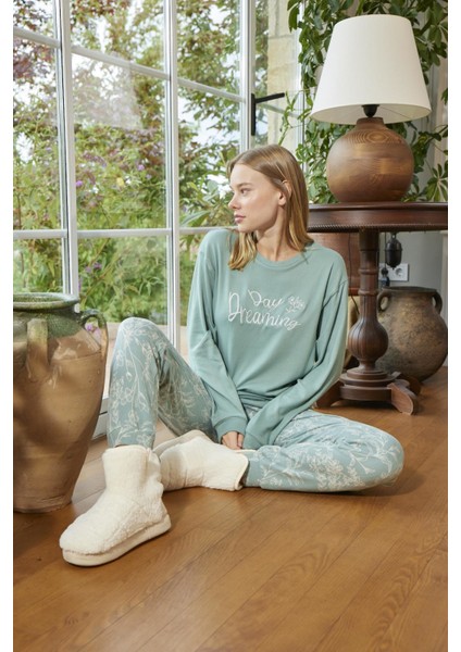 Kadın Termal Yeşil Pijama Takımı modelleri