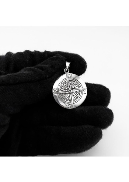 Sade Pusula Tasarım Gümüş Erkek Kolye Ucu