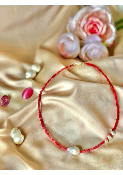 Barok Inci ve Kırmızı Jade Kadın Kolye
