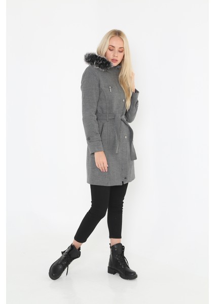 Kadın Kısa Kaşmir Kaşe Kapşonlu Kürklü Kaban Mont modelleri