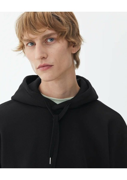 Erkek Siyah Kapüşonlu Sweatshirt fiyatları