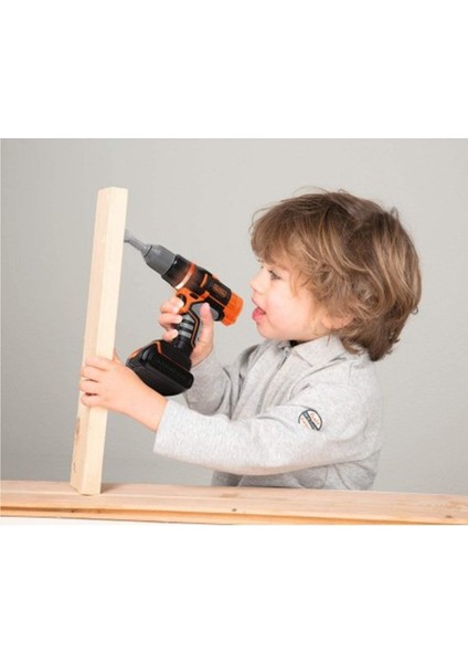 7600360197 Smoby, Black+Decker Elektronik Matkap / 3-7 Yaş