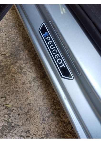 Peugeot 307 Sw Piano Black Kapı Eşiği 4'lü Set fırsatları