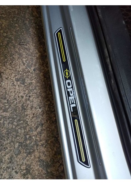 Opel Mokka x Piano Black Kapı Eşiği 4'lü Set
