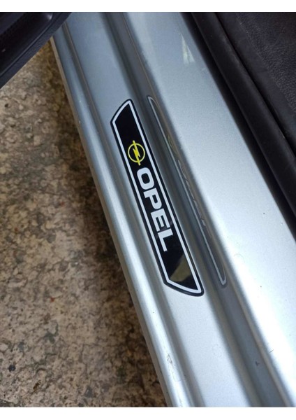 Opel Mokka x Piano Black Kapı Eşiği 4'lü Set