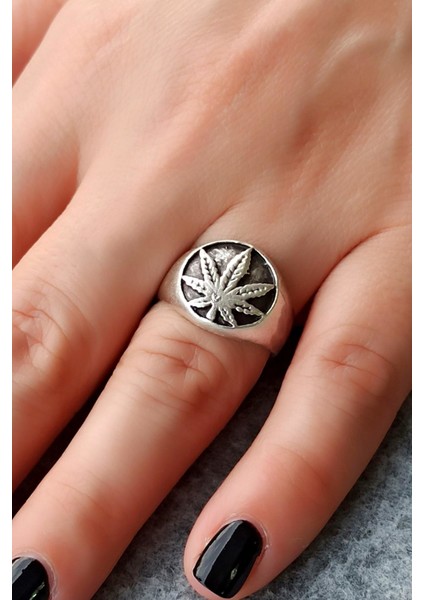 Antik Gümüş Kaplama Yaprak Şekilli El Yapımı Ayarlanabilir Yüzük modelleri