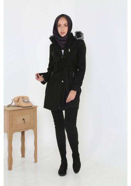 Kadın Kısa Kaşmir Kaşe Kapşonlu Kürklü Kaban Mont