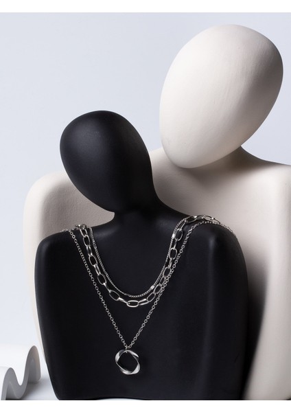 Bükümlü Yuvarlak Charm Katmanlı Kolye Gümüş Renk