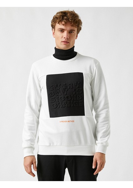 Erkek Kabartma Baskılı Sweatshirt modelleri