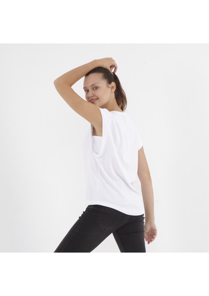 Kolsuz Basic T-Shirt Beyaz fırsatları