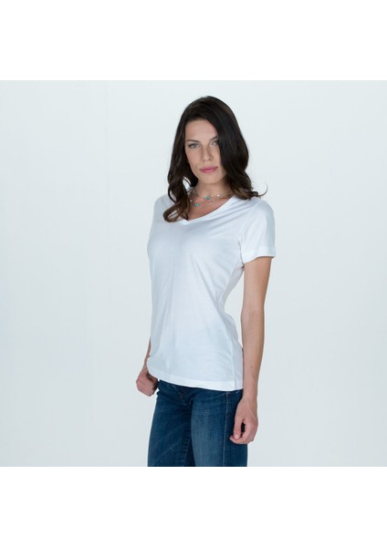 Kadın V Yaka T-Shirt - Beyaz modelleri