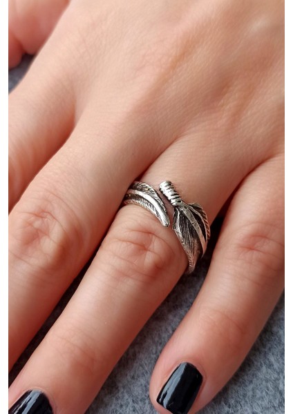Antik Gümüş Kaplama Bağlı Tüy Şekilli El Yapımı Ayarlanabilir Yüzük fiyatları