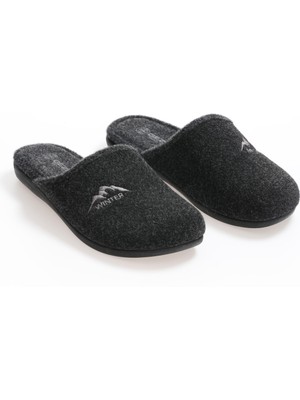 Gezer Siyah Kışlık Cırtlı Taban Erkek Terlik PU Malzemeden Üretilmiş İç Mekan Konforu