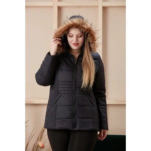 Kapşonlu Büyük Beden Siyah Kapitone Mont