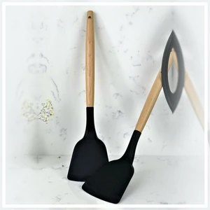 Hazar Pazar Bambu Saplı Silikon Spatula - Siyah
