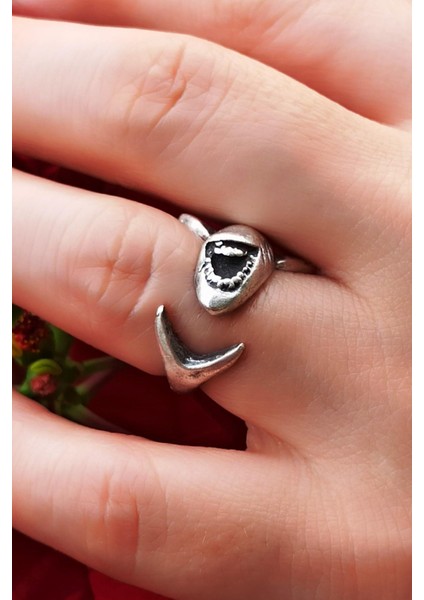 Antik Gümüş Kaplama Köpek Balığı Şekilli El Yapımı Ayarlanabilir Yüzük fiyatları