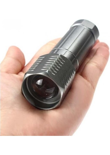 Küçük Güçlü Zoomlu El Feneri modelleri