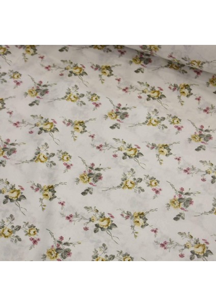 Sarı Küçük Gül Nevresimlik Poplin Kumaş