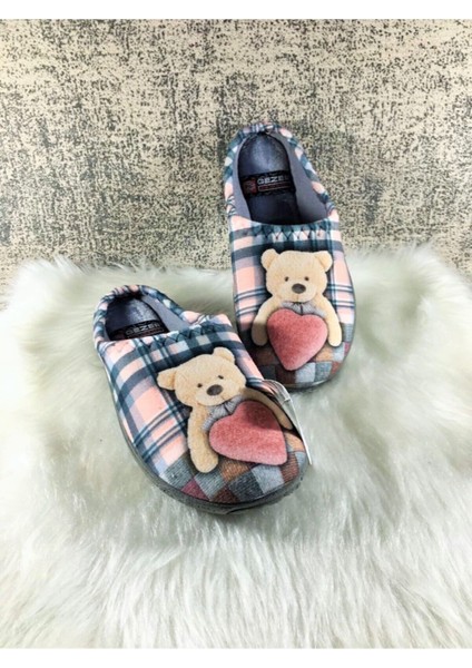 Altın Adım Kışlık Kadın Kalpli Ayıcık Desenli Ev, Çeyiz ve Misafir Terliği (!dar Kalıp!)