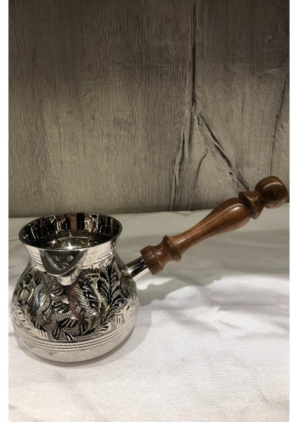 Ahşap Kulplu Pirinç Cezve (Gümüş Rengi)